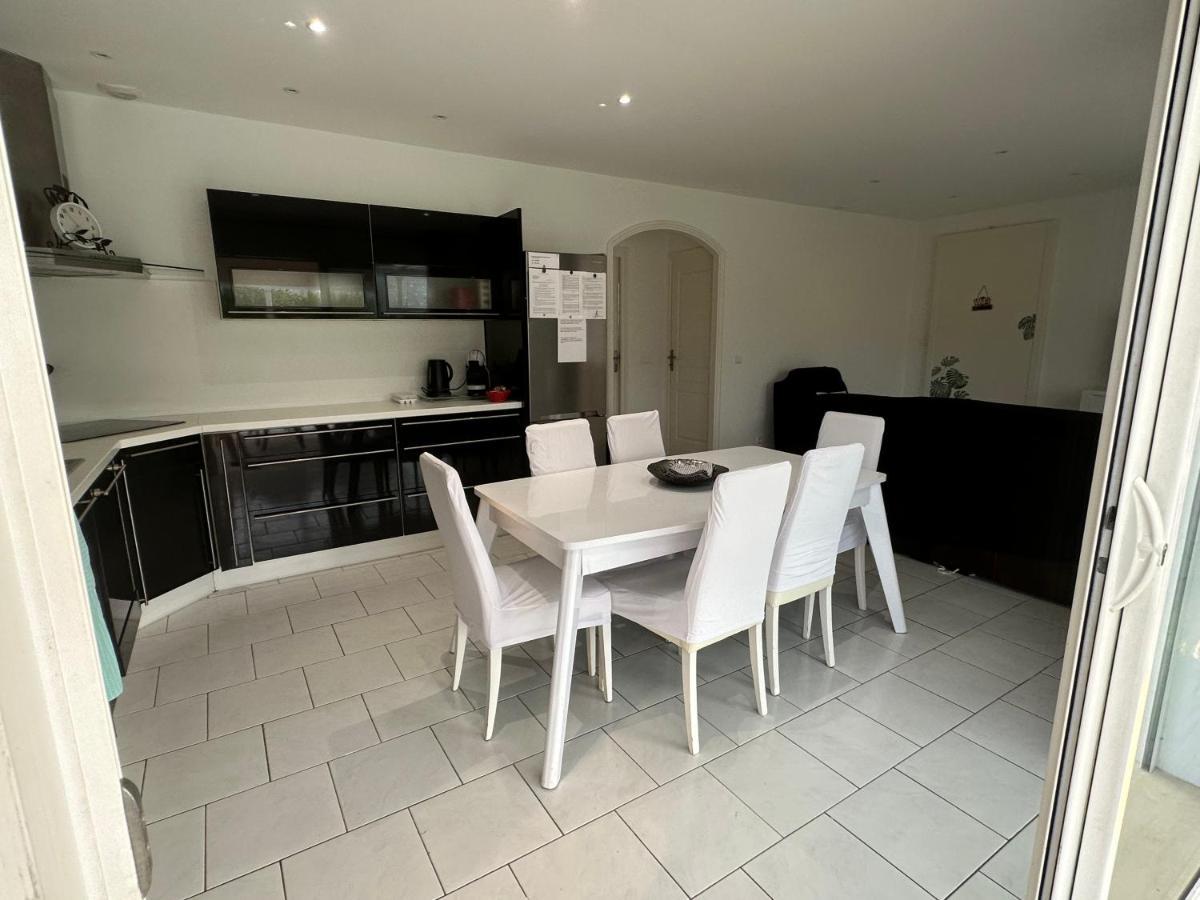 Petite Maisonette Adossee Mais Independante Avec Piscine Villa Peymeinade Exterior foto